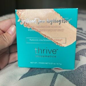 Thrive Brilliant Face Highlighter Toquyen Golden Opal
